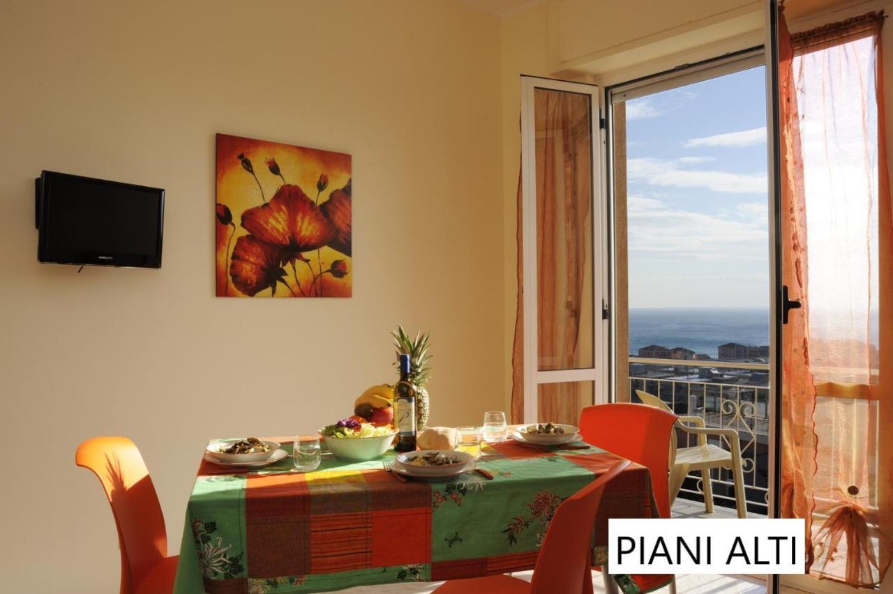 Residence Bellevue Apartments Pietra Ligure Exteriör bild